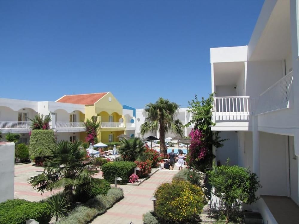 VALSAMIS APARTMENTS photo4