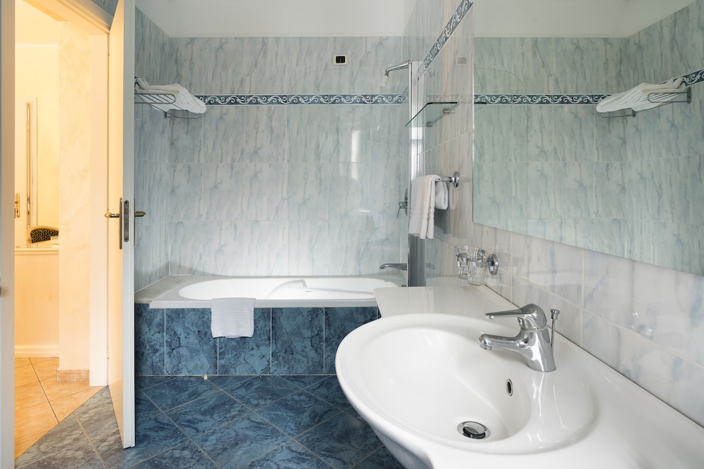 Sant Alphio Garden Hotel & Spa 61/64