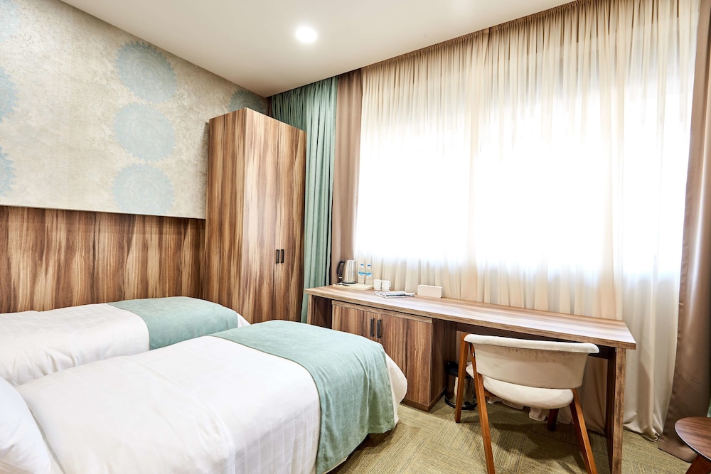 Room at Best Western Tbilisi City Center, TBILISI