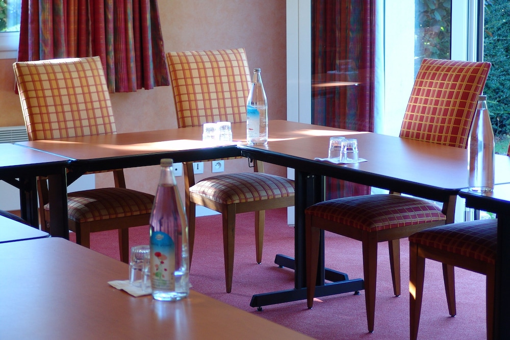 Sure Hotel by Best Western Caen Memorial 41/44