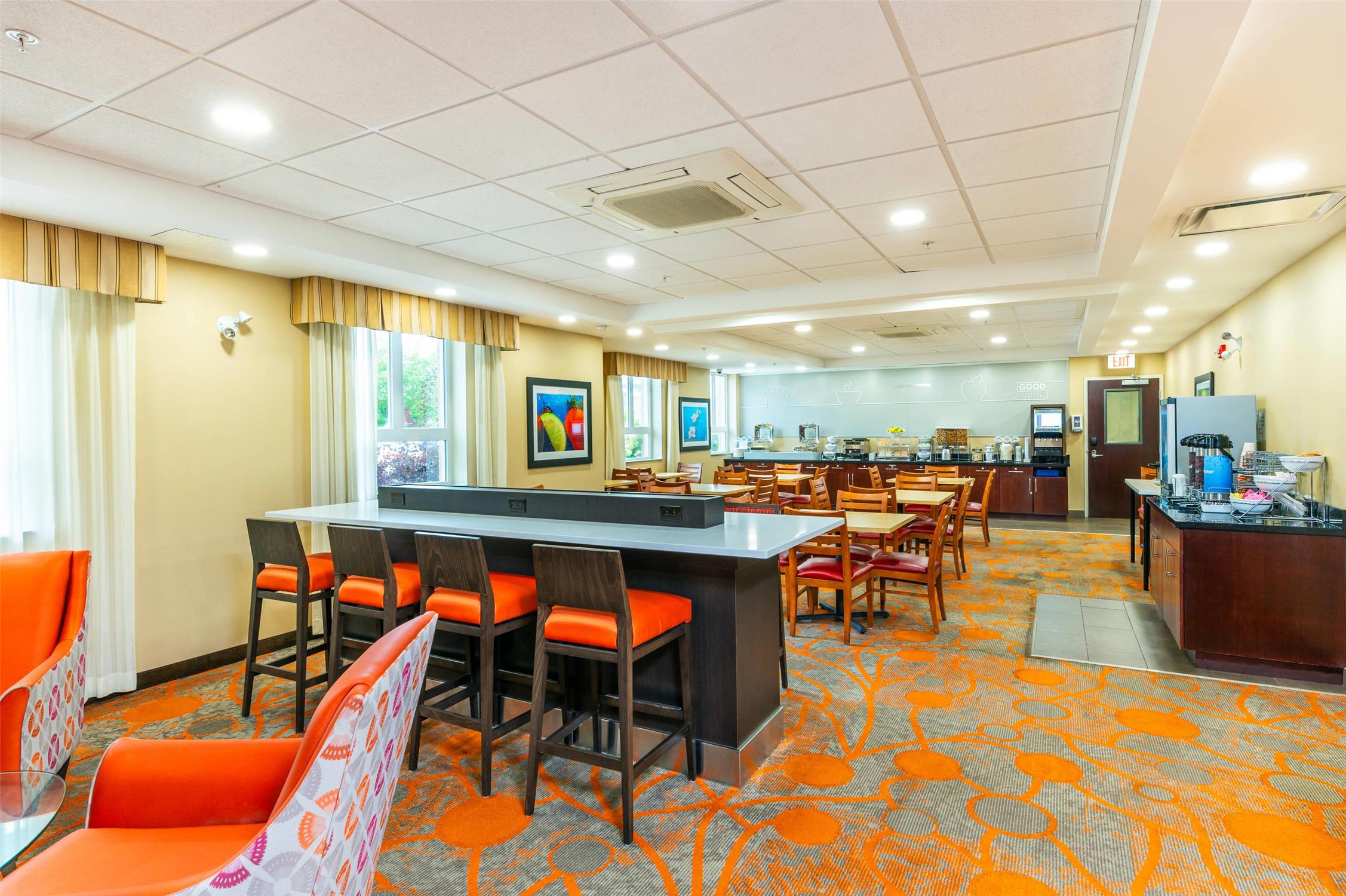 Comfort Inn & Suites Kincardine, ON 25/28