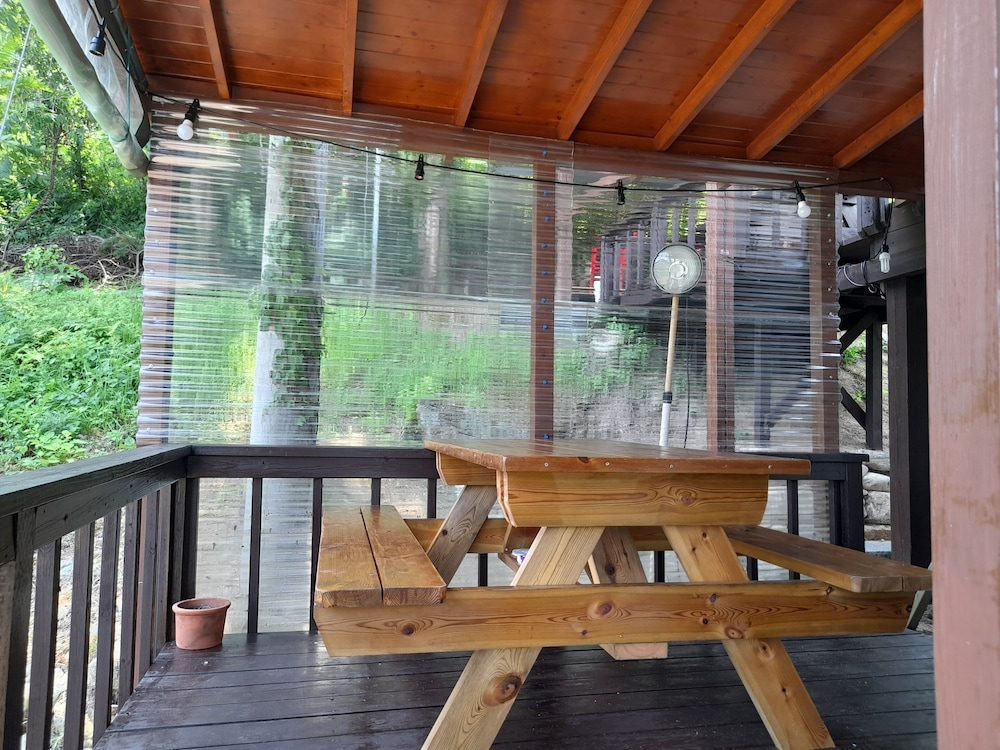 Izmir Pension 21/40