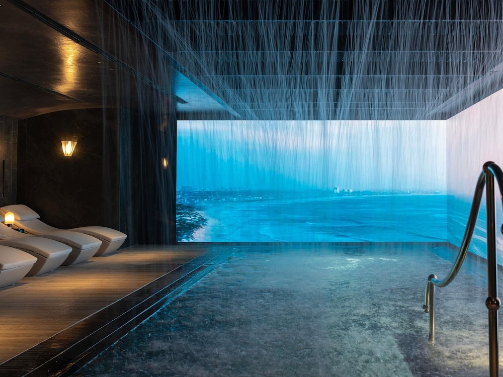 SLS Barcelona Hotel 30/60