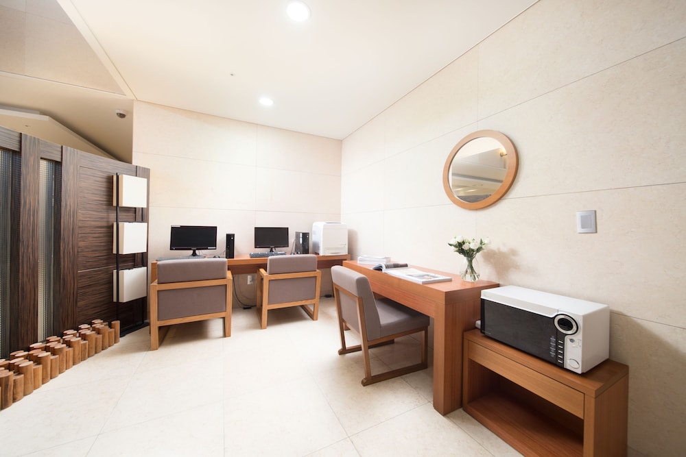 Hotel Bareve 50/64