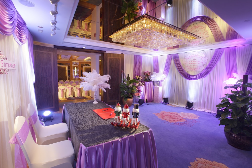 Zhuhai Charming Holiday Hotel 29/40
