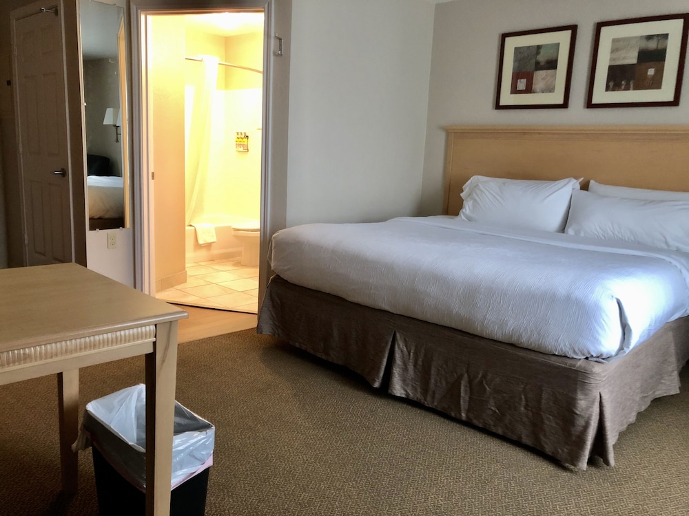 Candlewood Suites Houston(The Woodlands) 12/50