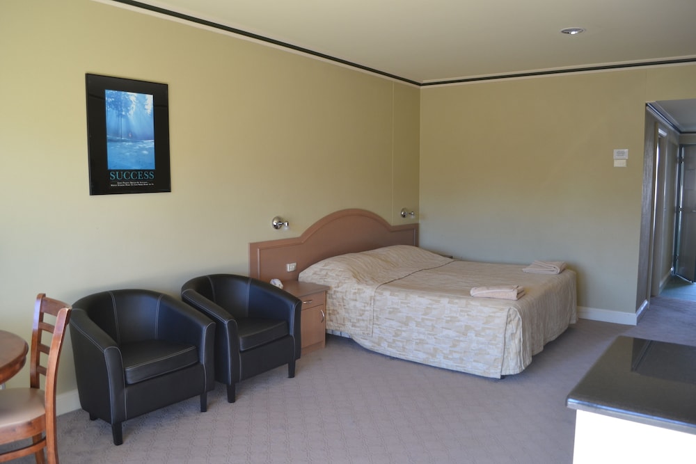 Yarrawonga Mulwala Golf Club Resort 34/86