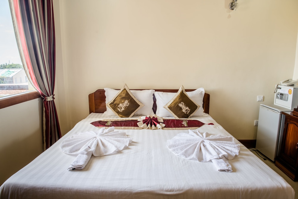 Seng Hout Hotel 9/53