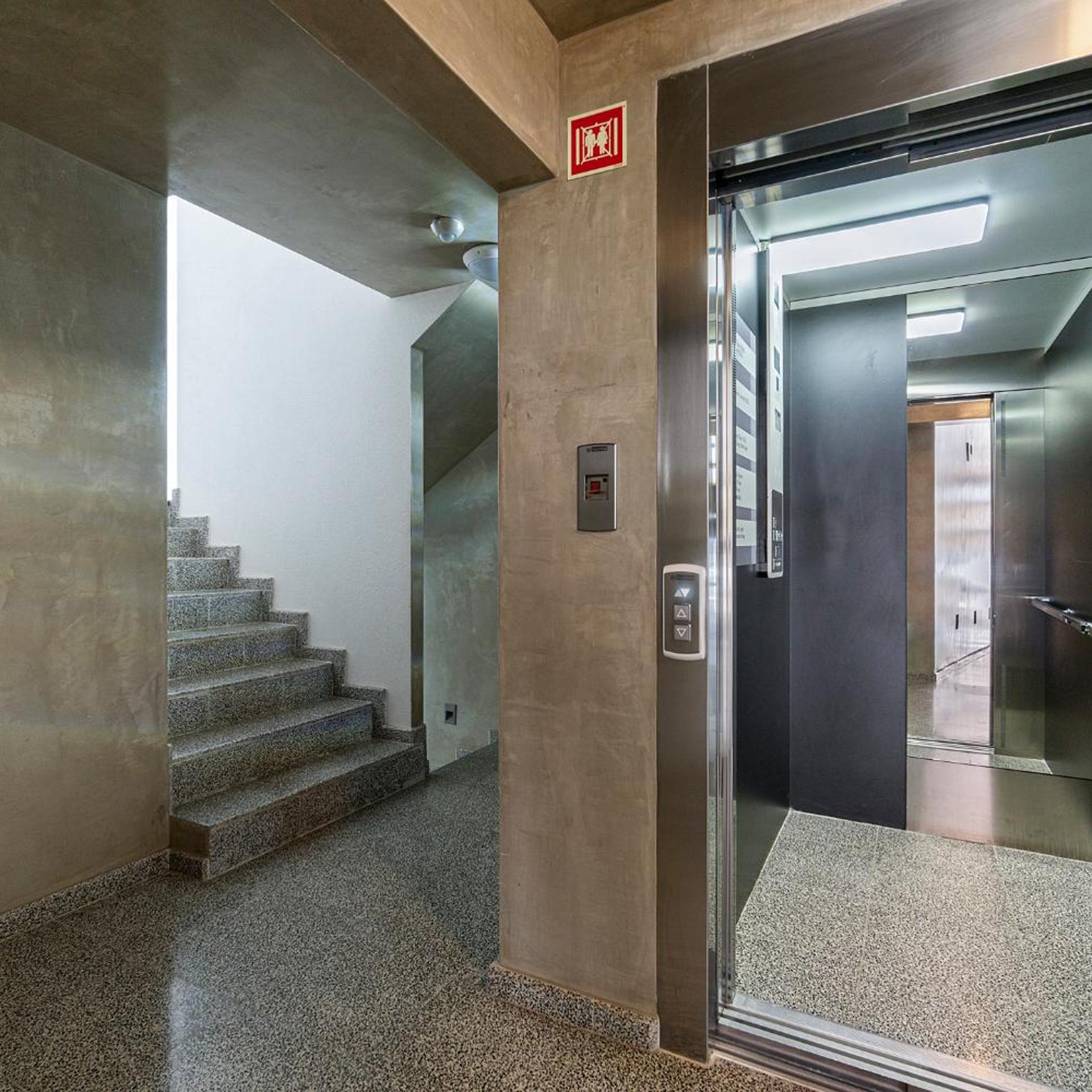 N1 Hostel Apartments & Suites 25/50
