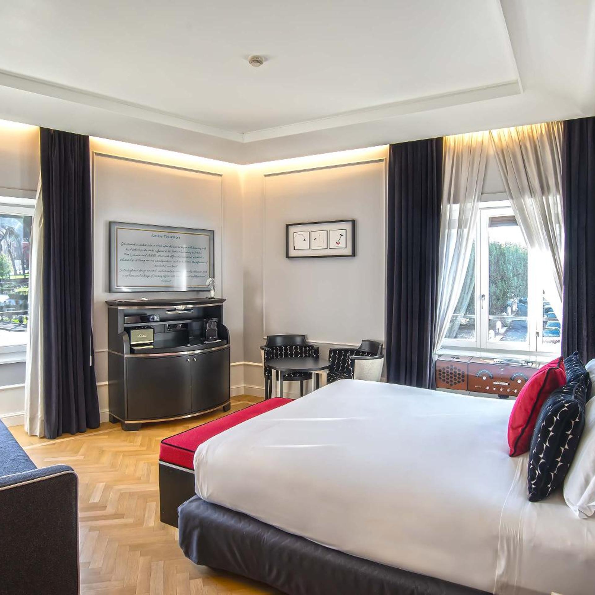 Plus, Deluxe, Double or Twin Bed