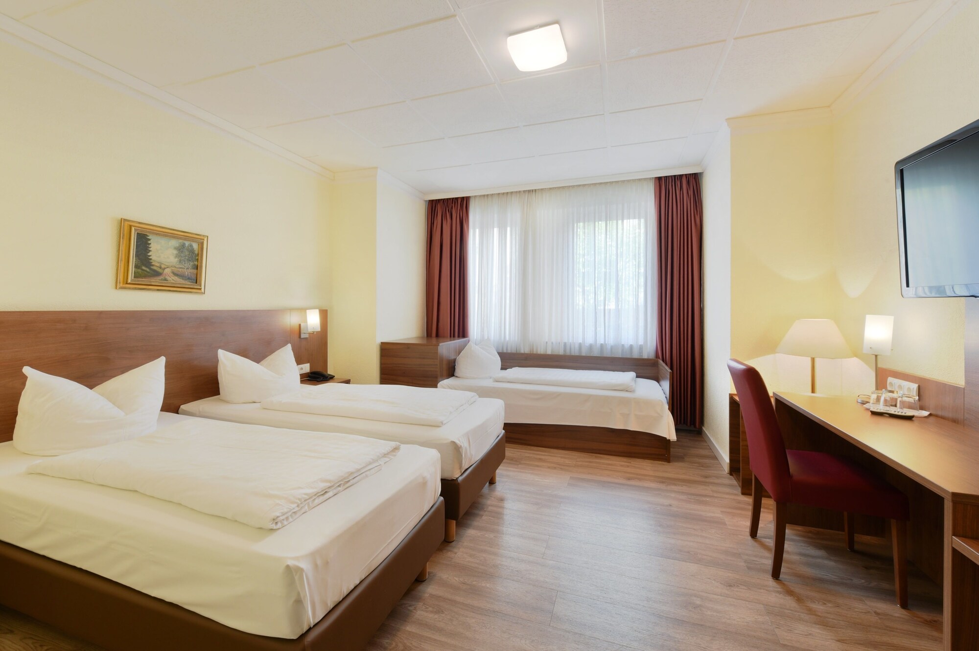 ROOM, TRIPLE