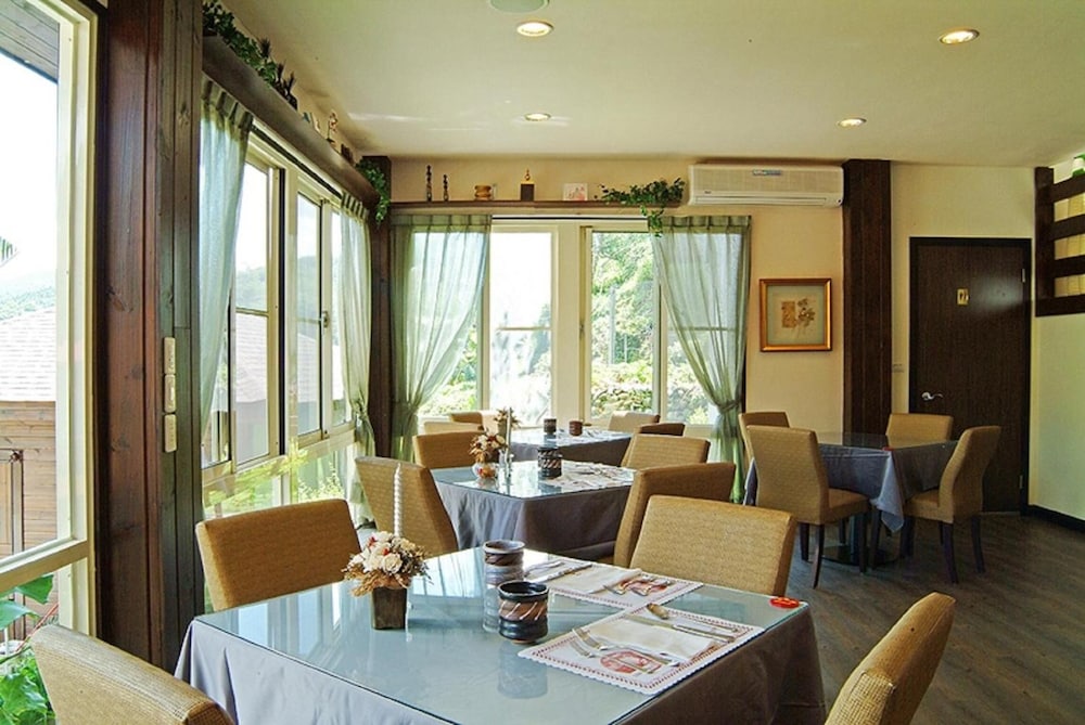 Chi Meng Rou Holiday Villa 53/68