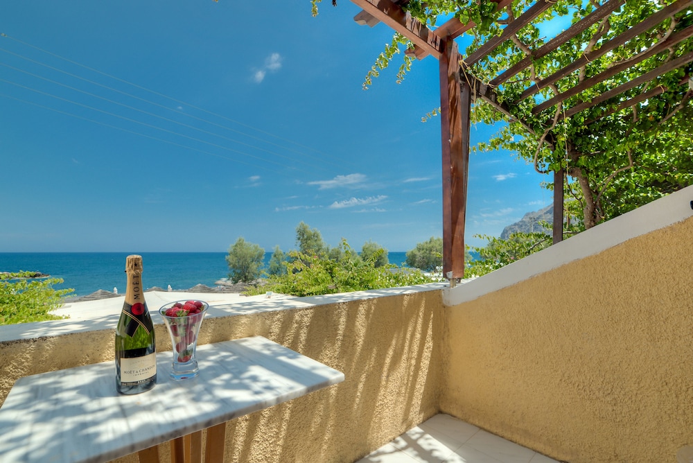 Nostos Hotel 17/50