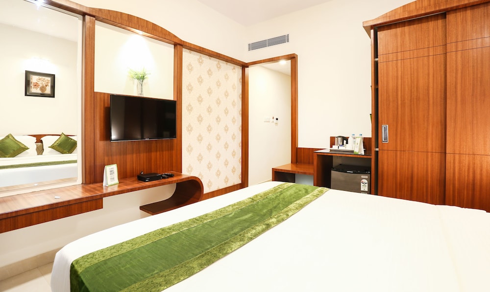 Treebo Akshaya Mahal Inn 16/46