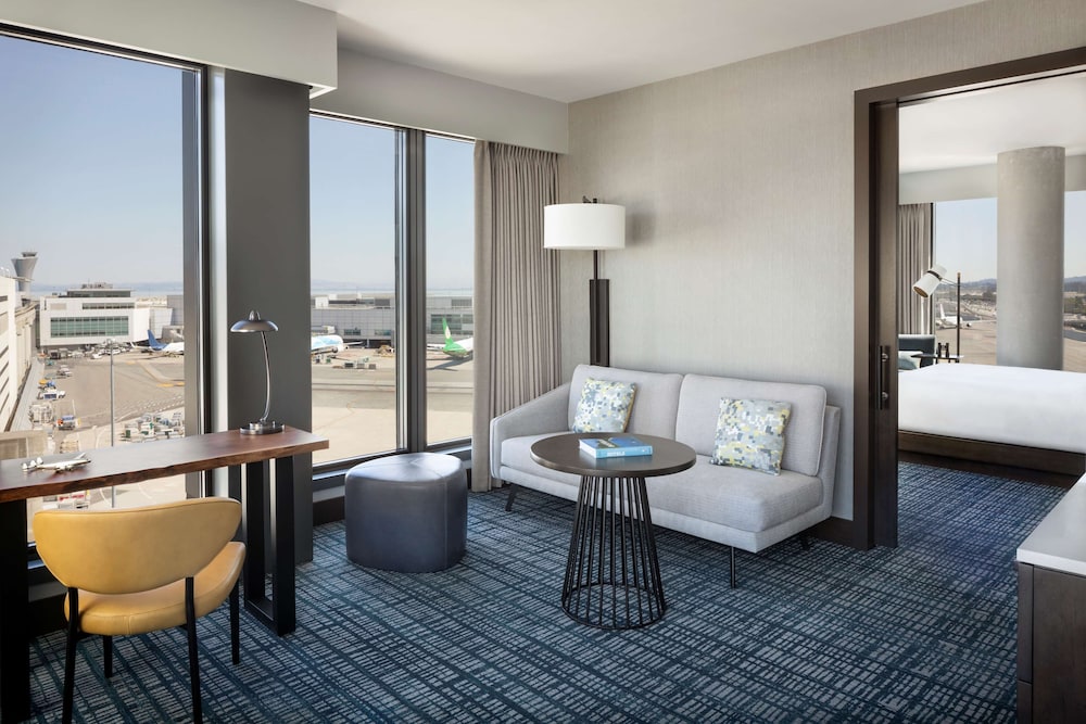 Grand Hyatt At Sfo 31/48