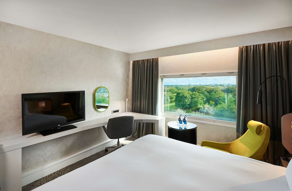 Hilton London Heathrow Airport 36/81