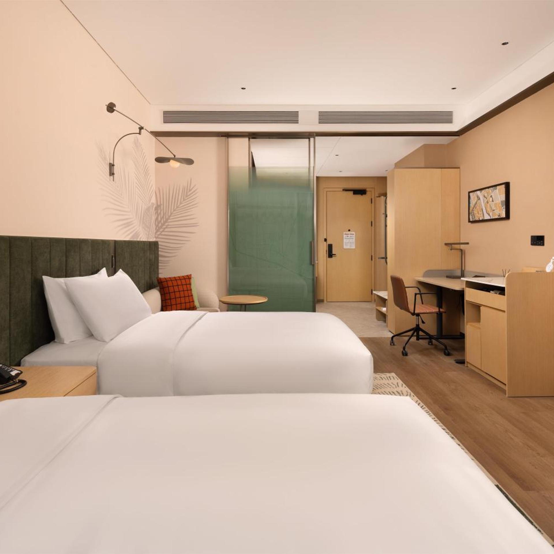 Hilton Garden Inn Jinghe County 26/52