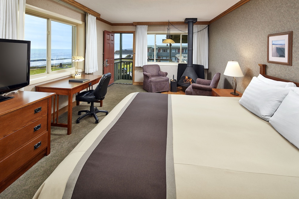 Cavalier Oceanfront Resort 22/67