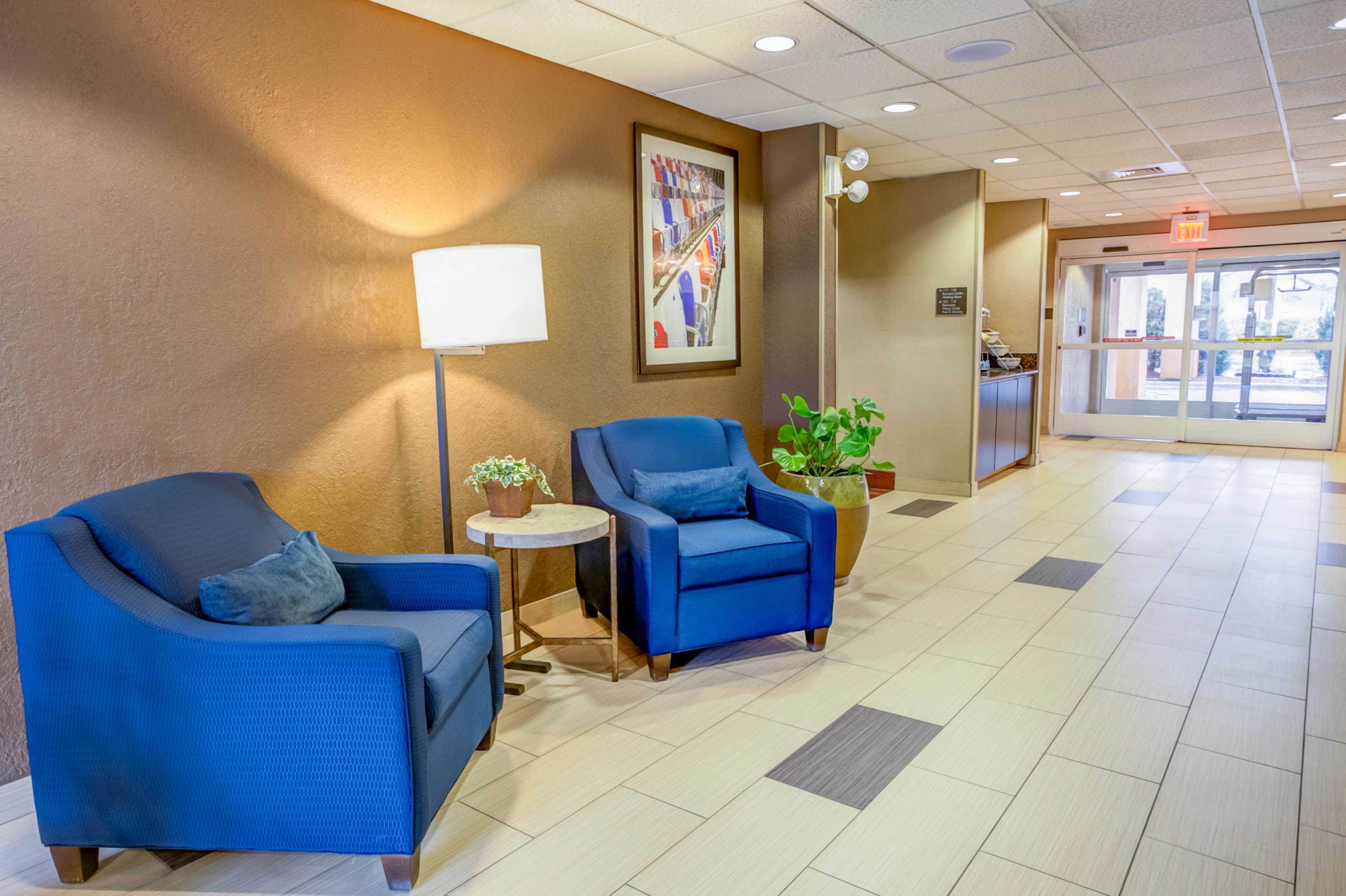 Comfort Suites Airport Charlotte, NC 23/34