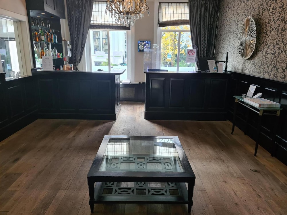 restaurant-cafeteria