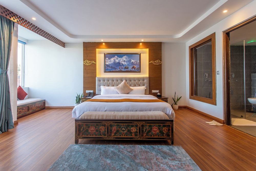Hotel Sarathi 11/50