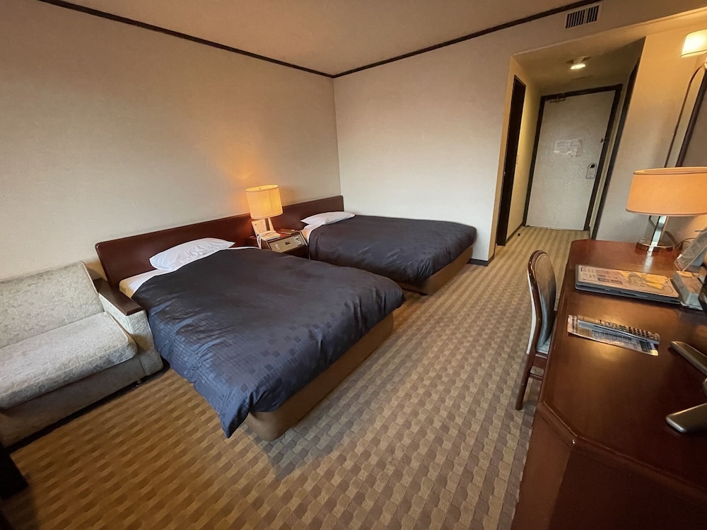 Gifu Grand Hotel 8/50