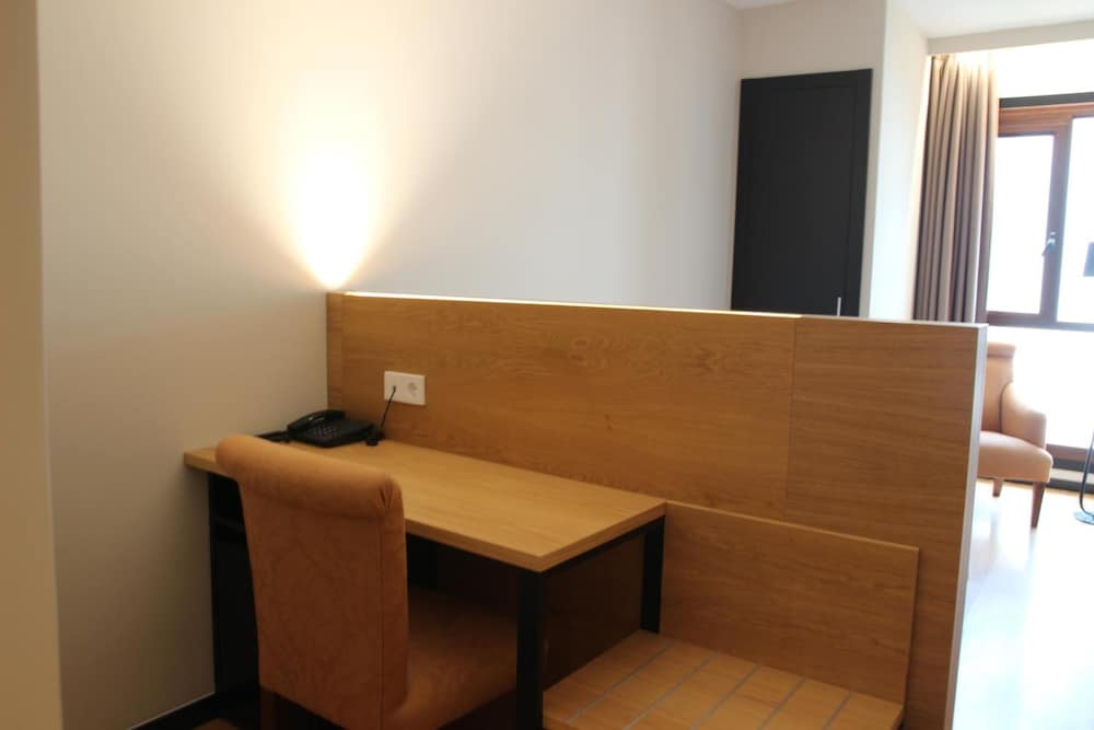 Hotel Alcantara 2/24