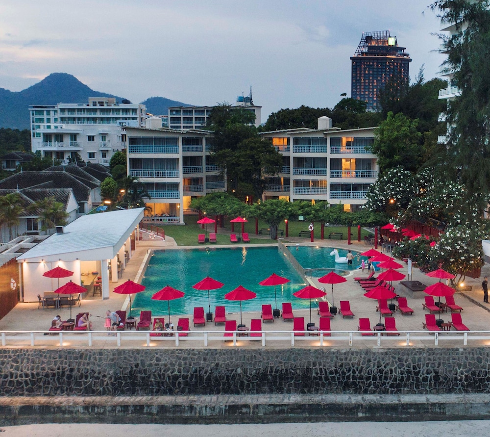 Chom View Hotel Hua Hin in HUA HIN - CHA-AM