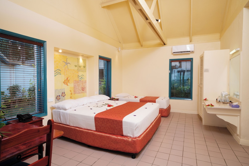 Fiji Hideaway Resort and Spa 15/50