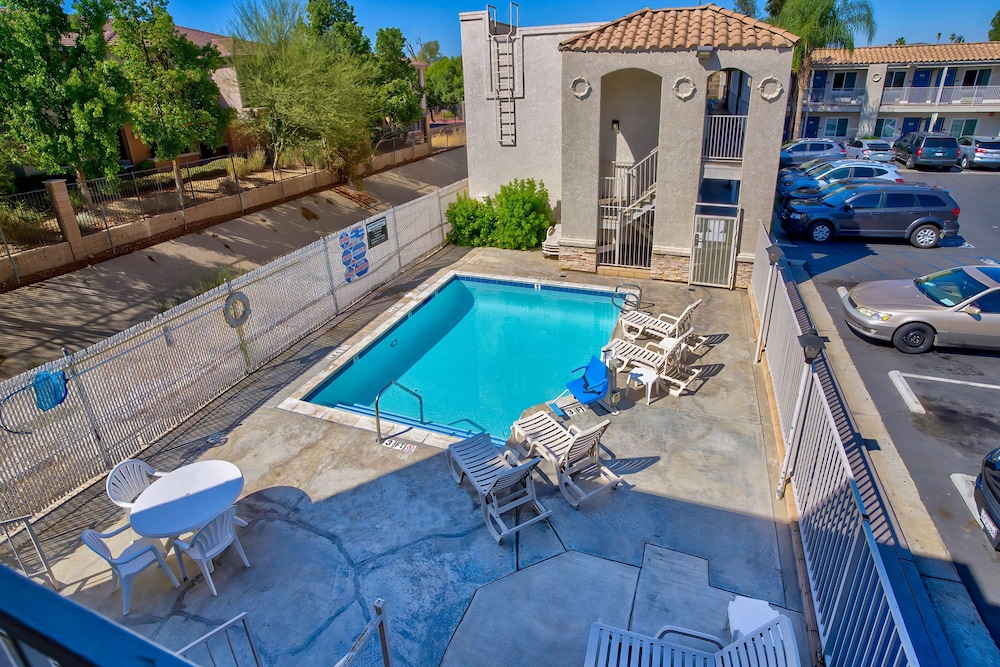 Motel6 Menifee, CA 51/71