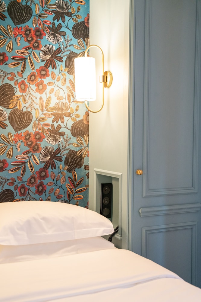 SUPERIOR, DOUBLE BED