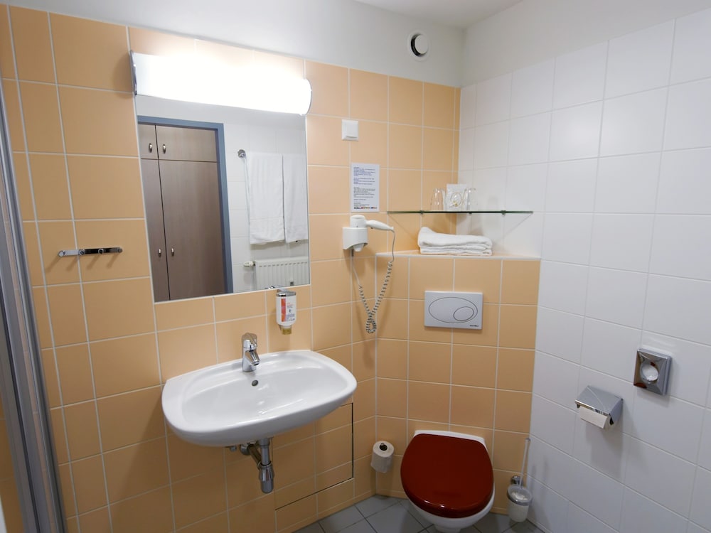 Kolping Wien Zentral Hotel 69/69