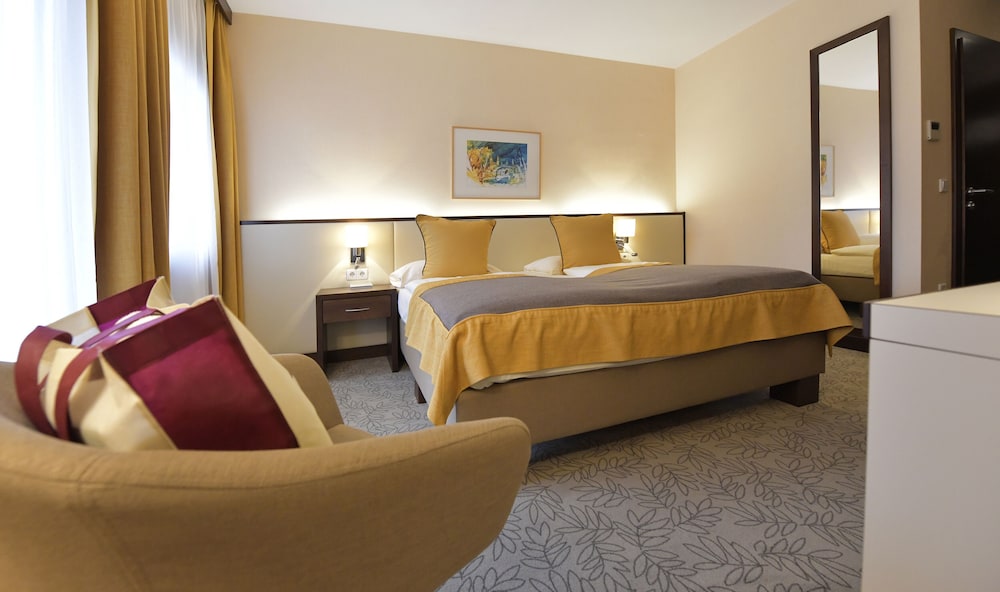 Seehotel Rust 8/50