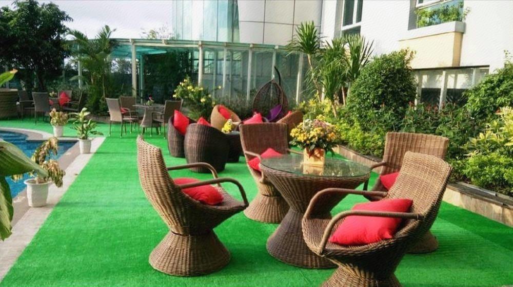 Kaya Hotel 48/51