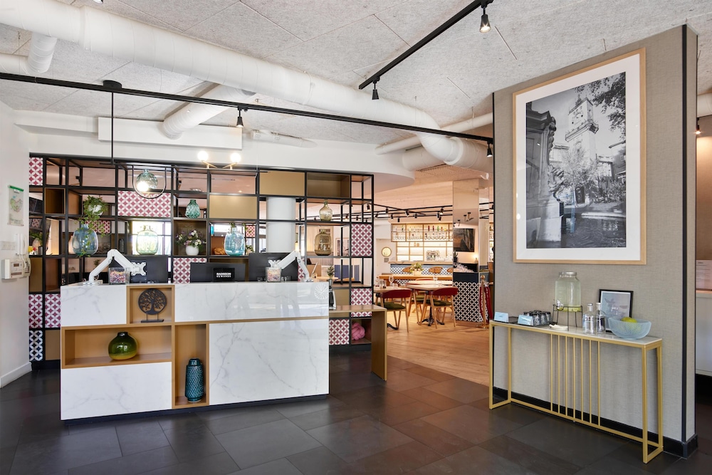 Radisson Hotel Aix En Provence 6/65