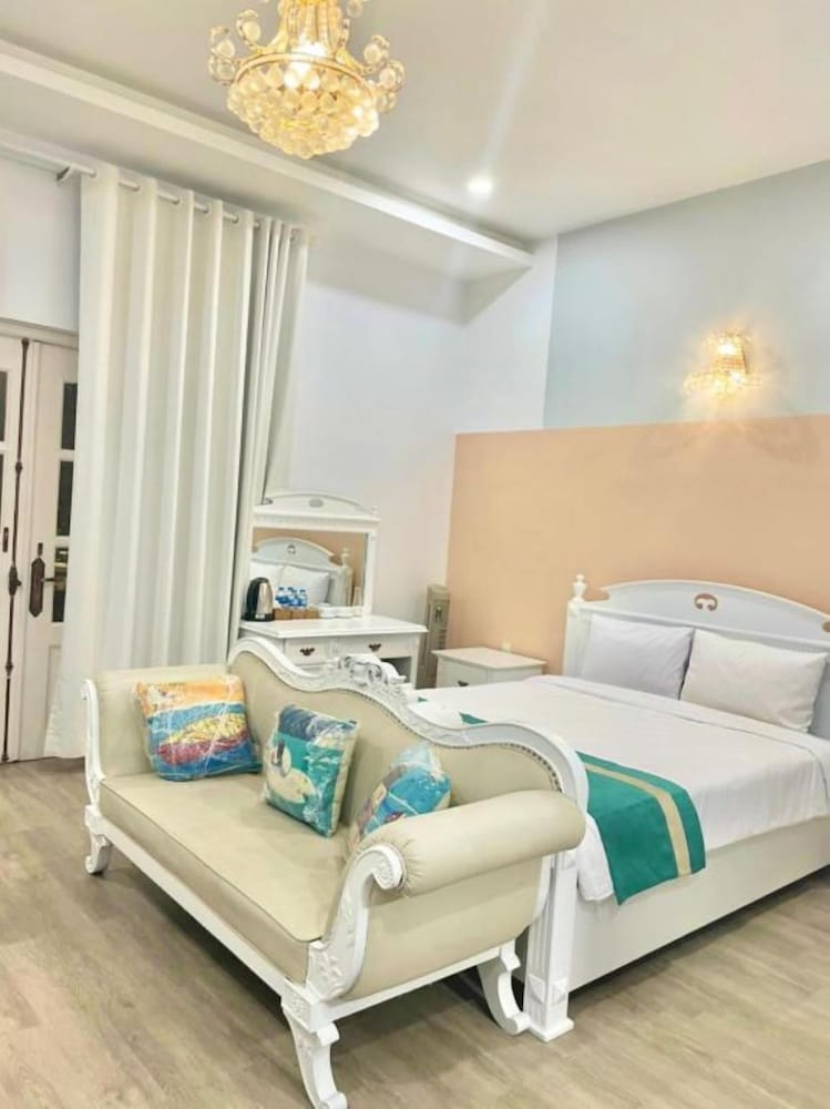 Le Petit Paris Hotel Dalat 53/67