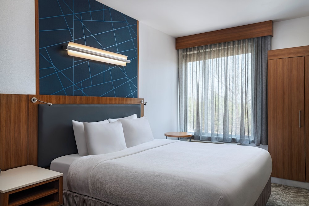 1 Bedroom, Suite, King Bed, Accessible