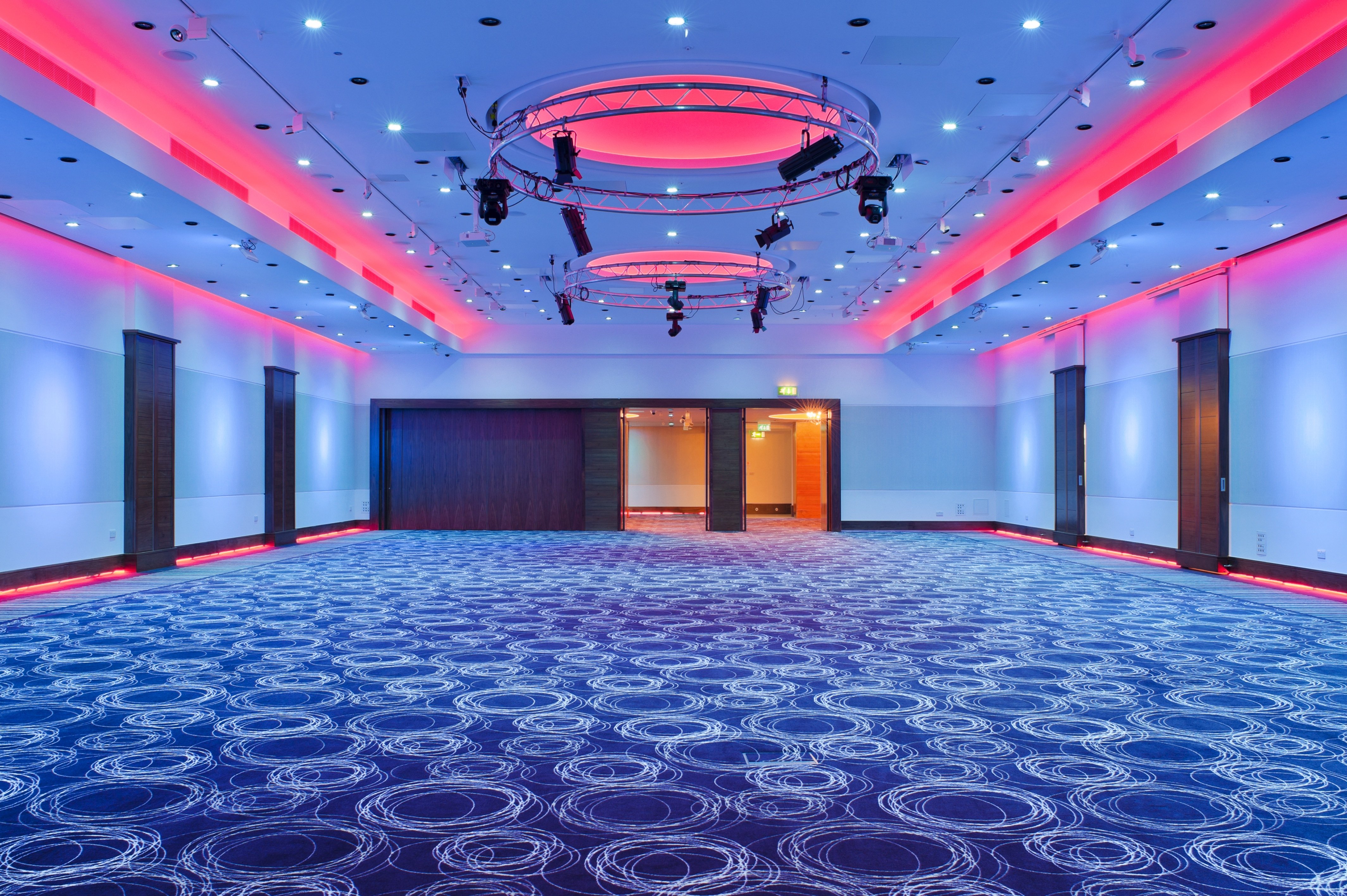 Holiday Inn Express London Golders Green A406 16/19