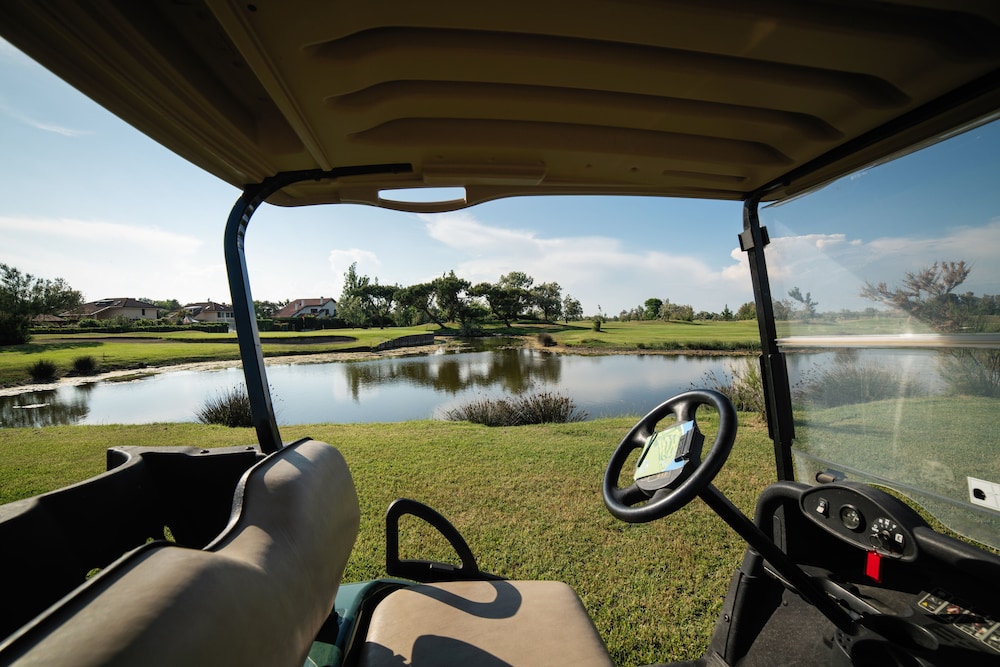 Golf Hotel 35/68