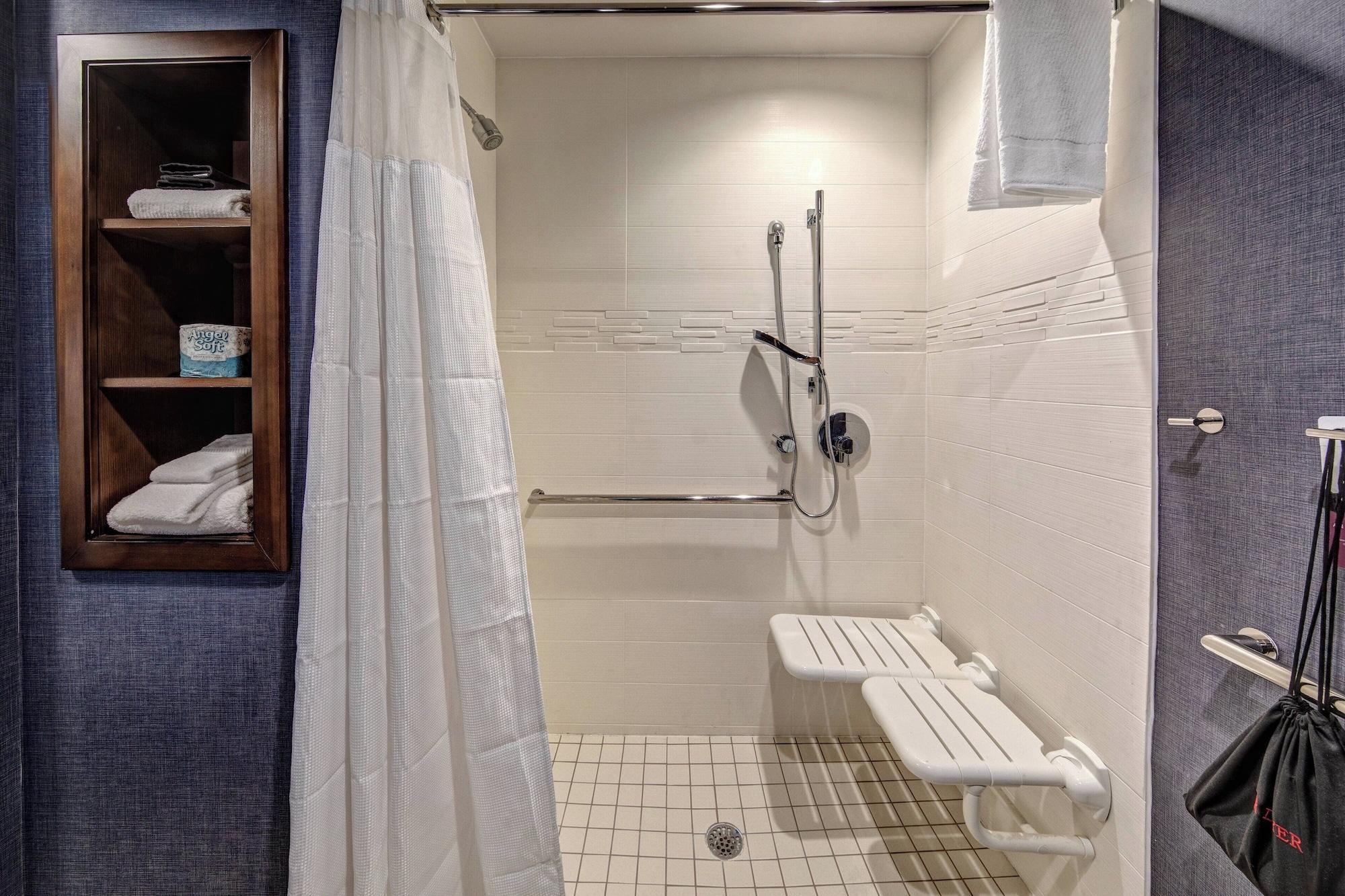 جناح بغرفتي نوم لذوي الإعاقة، Residence Inn Nashville Green Hills 4/4