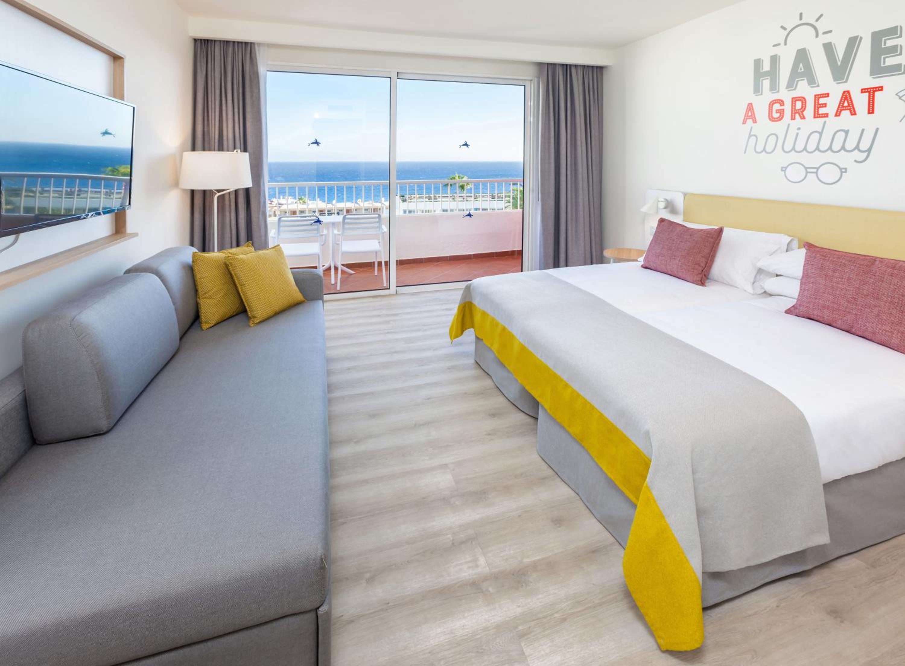 Standard, Twin Beds