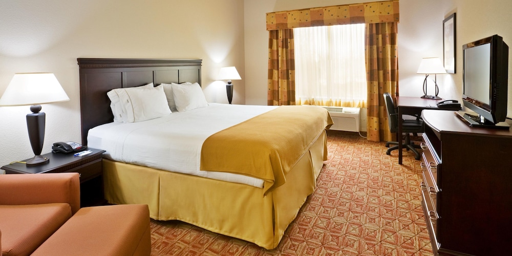 Comfort Inn Suites Denison North Lake Texoma 13/38