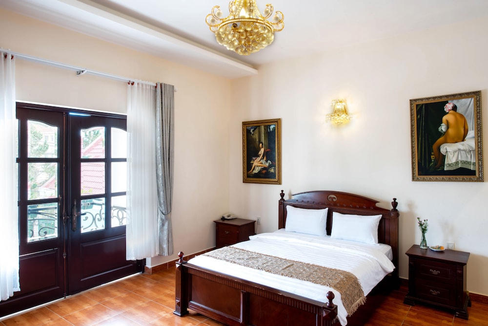 Le Petit Paris Hotel Dalat 22/67