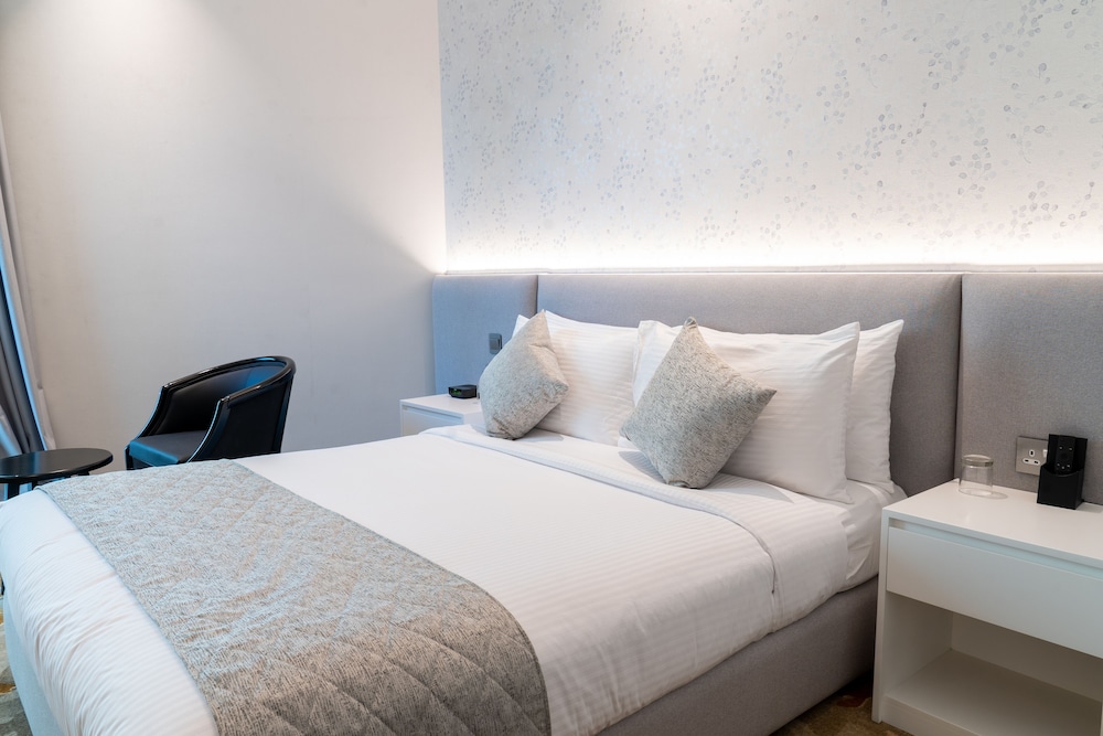 eStay Hotel by Jacobs 30/54