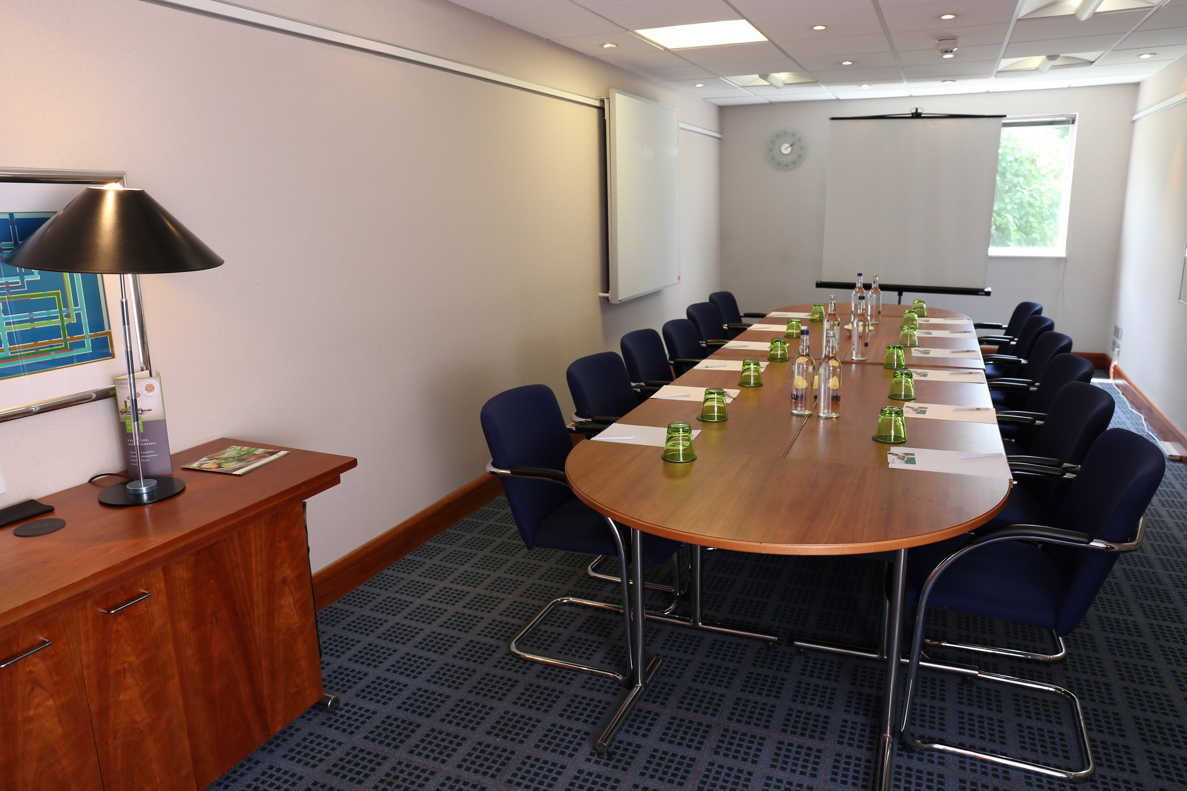 Holiday Inn Maidstone Sevenoaks 40/50