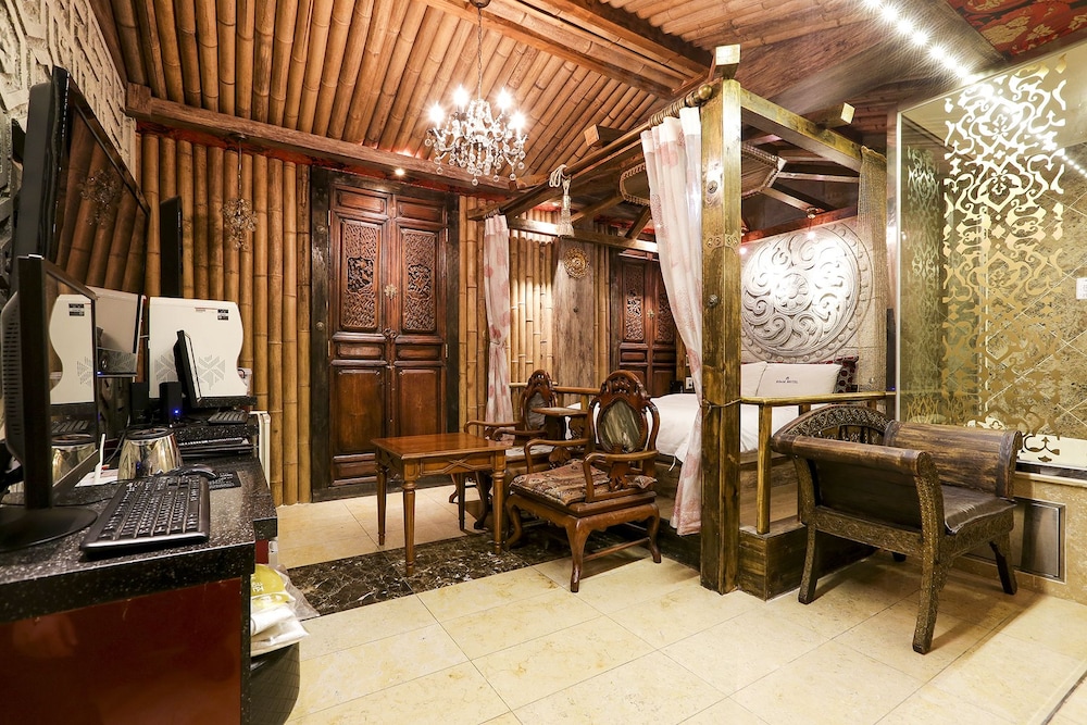 Koam Tourist Hotel 31/50