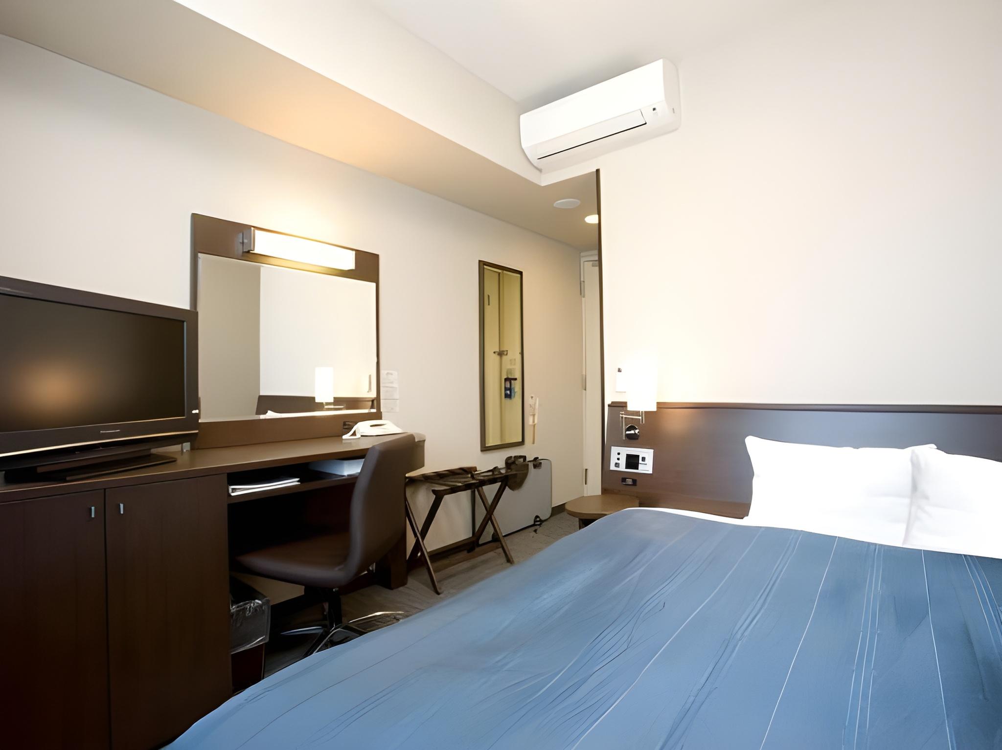 Semi Room, Comfort, Semi Double Bed, Smoking