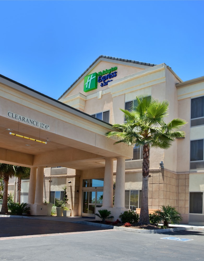 Holiday Inn Express Hotel Suites San Diego Otay 1/77
