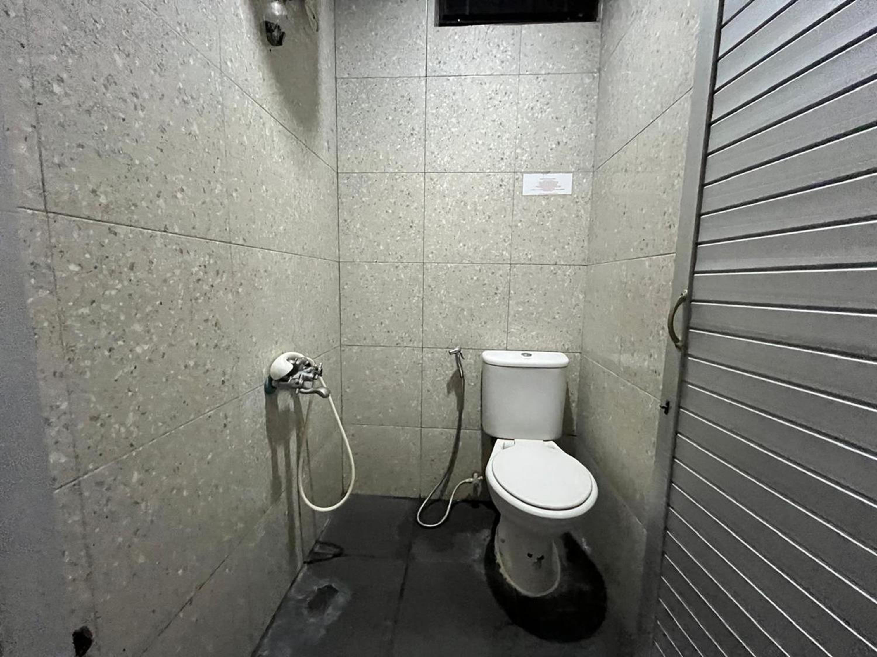 Hotel O near Universitas Sumatera Utara formerly Aljadid Guest House Pajus 43/45
