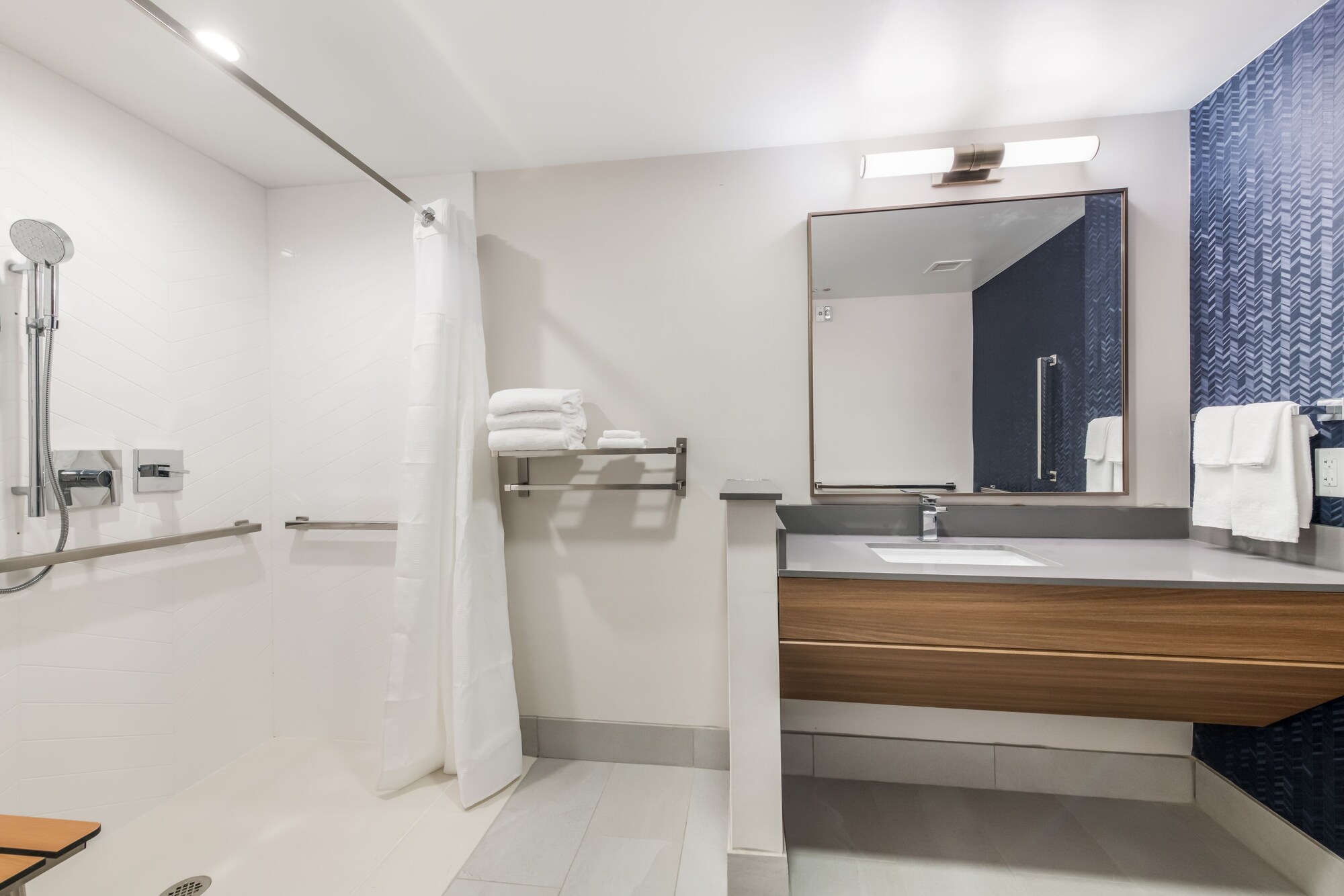 غرفة بسرير كينج لذوي الإعاقة، Fairfield Inn & Suites by Marriott Knoxville Clinton 7/7